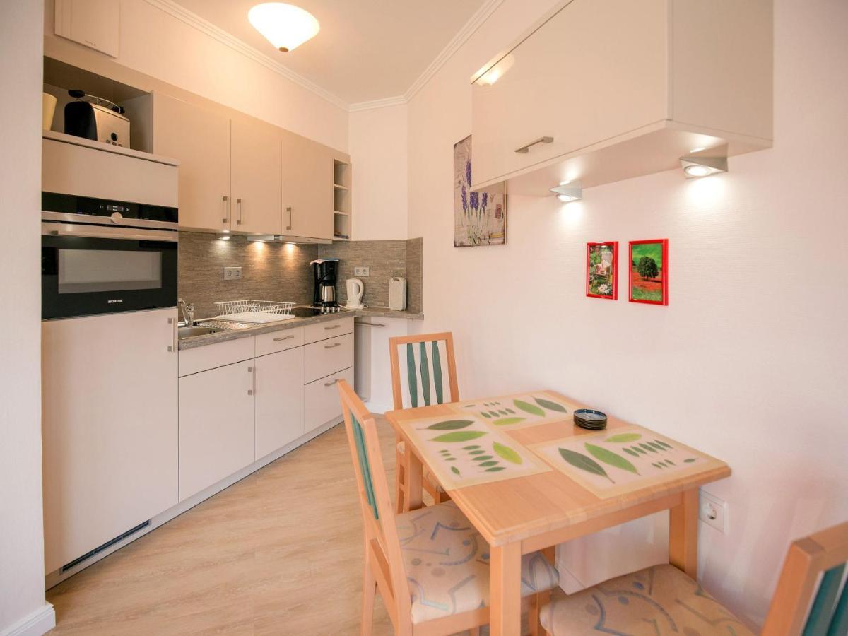 Apartment Duenenpark - Komfortplus Mit 1 Schlafzimmer Und Balkon Im Dachgeschoss 010